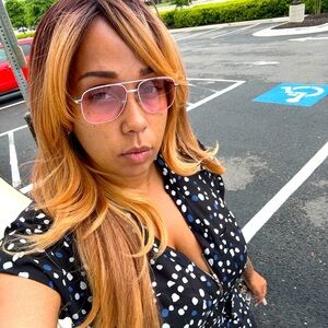 I’m going live @licia_brown !!!!